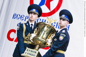 Самбо - национальный вид спорта России в борьбе за будущее страны - молодежь