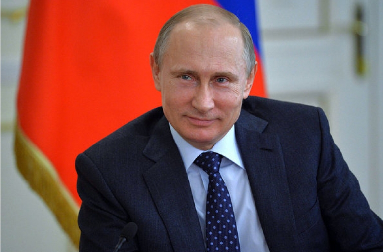 Владимир Путин решил отменить оплату коммунальных услуг для пенсионеров за 70 лет