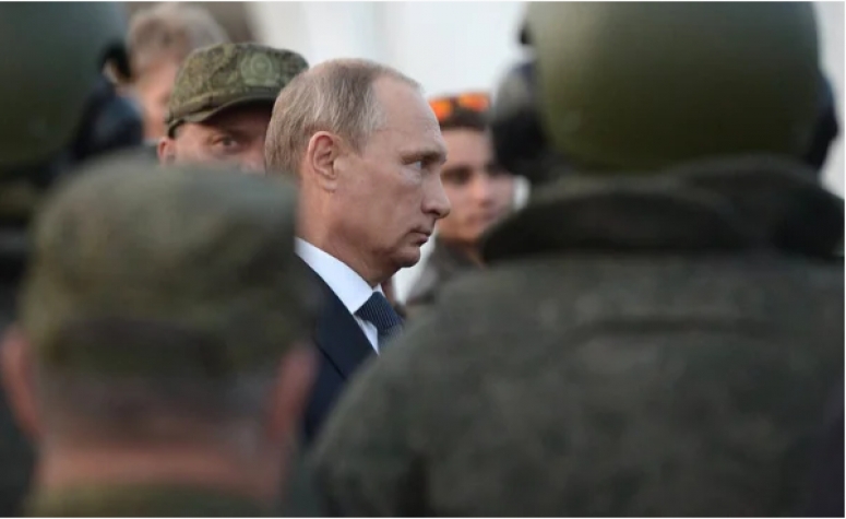 Почему крупнейшие за 37 лет военные маневры России Запад назвал: «триумфом Путина»