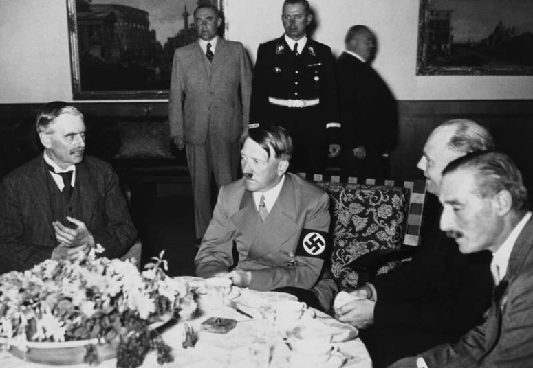 Гитлер на службе у сионистов.